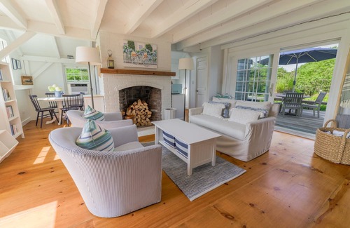 Surfside Casa | Surfside, Dog Friendly beach house!!