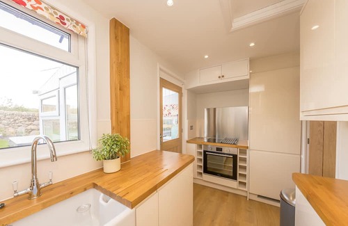 Llandanwg Cabaña | Holiday Cottage Near Beautiful Llandanwg Beach | Swyn-Y-Don