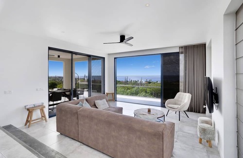 Sabadeco Casa | Kas di Luna, NEW! Luxury villa with gorgeous ocean views and infinity pool.