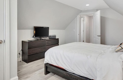 Uniondale Casa | Fully Renovated Family-Sized Home