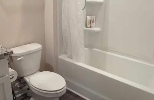 Raleigh Casa | 5 Bedroom Echo Friendly Home