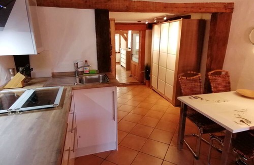 Altstadt Apartamento | Zentrale Wohlfühloase Inkl Parkplatz - Zum Blauen Schild