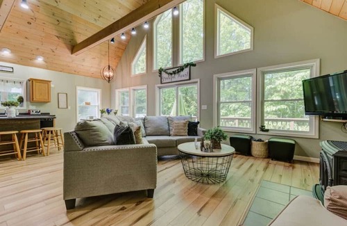 Conway Chalet De Esquí | Cranmore Adventure, Pet-Friendly |Game Area