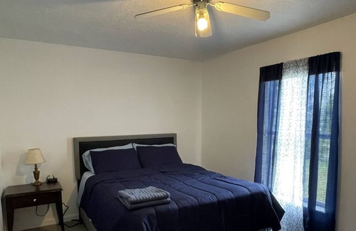 Winter Haven Casa | Relax with the whole family at this peaceful place.