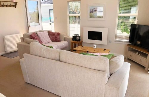 Mynytho Chalet De Esquí | Stunning 3-Bed Chalet in Abersoch