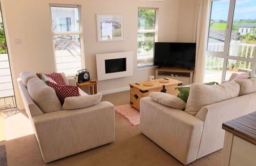 Mynytho Chalet De Esquí | Stunning 3-Bed Chalet in Abersoch