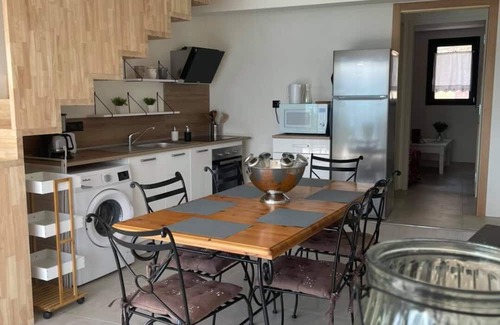 Sainte-Croix-du-Verdon Apartamento | Beautiful duplex with terrace. Breathtaking view of Lac Ste Croix du Verdon