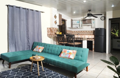 El Cerro Apartamento | Beach apartment situated between Manuel Antonio and La Marina Pez Vela Quepos.