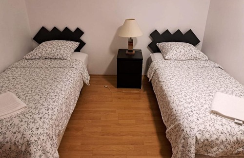Houilles Casa | Homerez - Beautiful house for 6 ppl. with terrace at Houilles