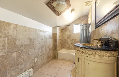 East Bronx Apartamento | 🅱🅾🅾🅺 🅽🅾🆆 1BR Private Beach + Patio