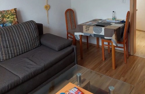 Beckhausen Apartamento | Apartment 'Ferienwohnung Elke' with Shared Garden and Wi-Fi
