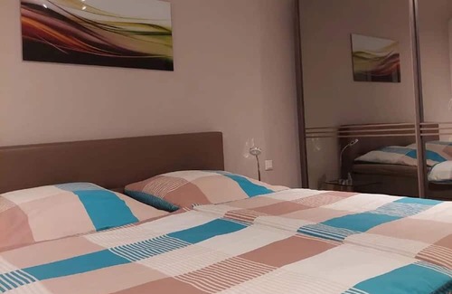 Beckhausen Apartamento | Apartment 'Ferienwohnung Elke' with Shared Garden and Wi-Fi