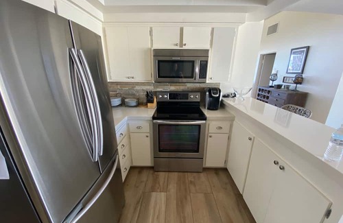 Palm Desert Condominio | Desert Getaway- Spacious Condo with Views, Pool and Spa Nearby!