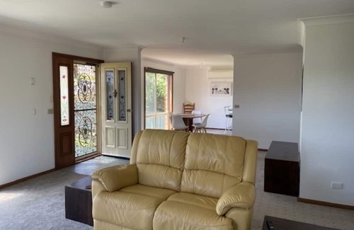 Malua Bay Casa | Stroll to the Beach