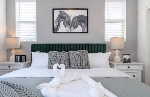 San Juan Capistrano Casa | @Marbella Lane -Chic & Pristine 3BR Rancho Mission