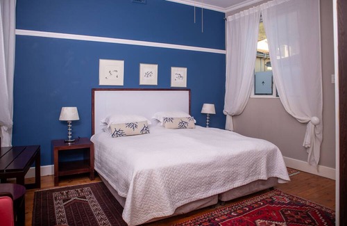 Fresnaye Casa | Remodeled Manor House has large 2 bedroom apartment 2 Bathrooms. Super location