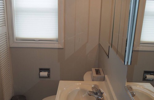Beulah Cabaña | New! The Benzie Bungalow - Very Cute and Great Location!