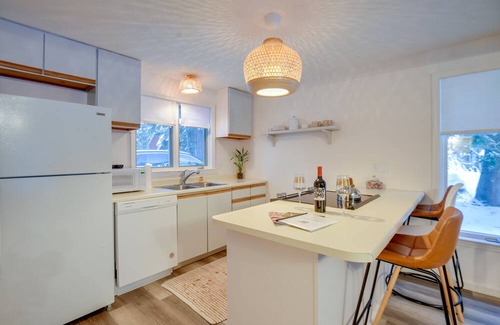 Conway Condominio | Cozy Conway Retreat Near Skiing + Hiking Trails!