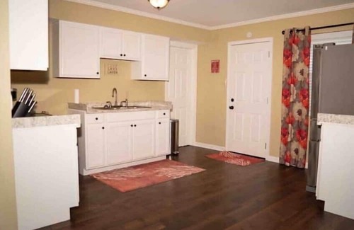 Luling Casa | The Cozy Corner