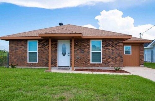 Luling Casa | The Cozy Corner