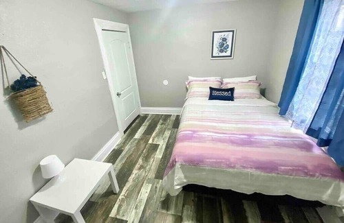 Shelbyville Casa | Huge, 4 Bedrooms 10 min to Casino, 25 min to Indy!