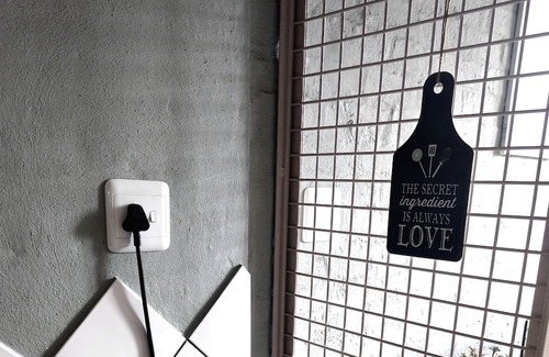 Downtown Johannesburg Apartamento | Tranquil living: Cozy Apartment in Maboneng,steps away from Art, Cafes and Bars!