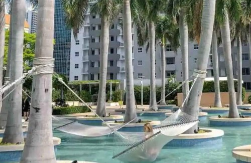Brickell Complejo | Full kitchen studio at Four Seasons