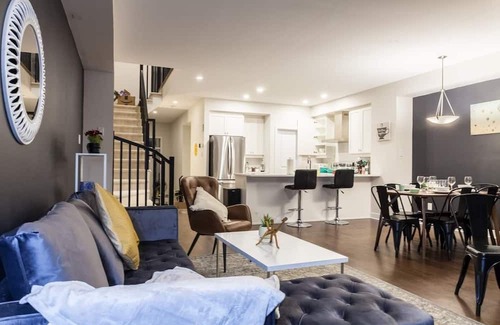 Ottawa Division Casa | Canada - Ottawa House