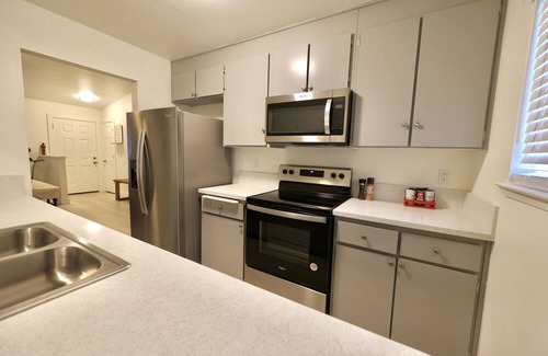 Yuba City Apartamento | Newly Remodeled Duplex Delite Walking Distance from Down Town Yuba City