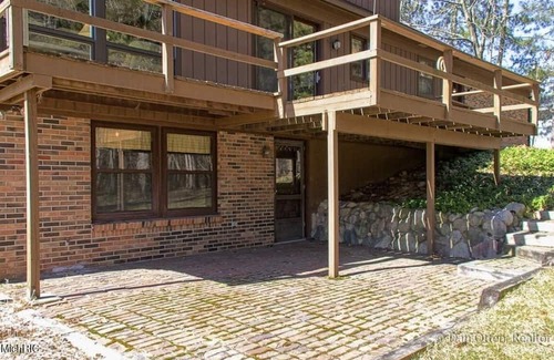 Grand Rapids Casa | A Quiet Slice of Country in the City