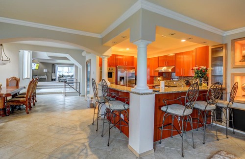 North End Casa | Huge, beautiful home for entertaining