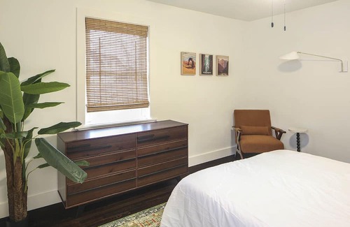 Eastwood Casa | Mid Century Modern in the Heart of East