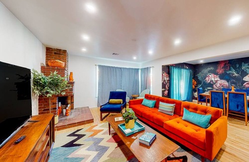 Coastal San Pedro Casa | Dog-friendly home with a firepit, fireplace, foosball, enclosed backyard, grill