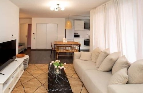 Neudorf Est Apartamento | Appartement au Centre ! Parking Sécurisé ! Idéal Pour Votre Séjour à Strasbourg