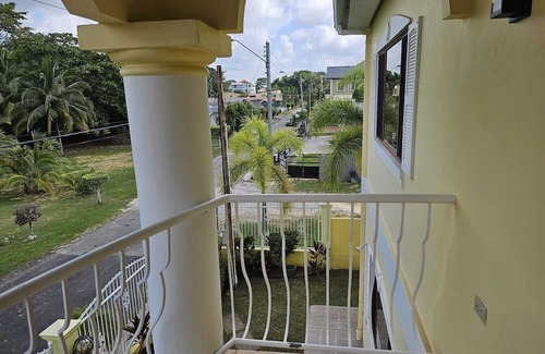 Penal-Debe Casa | 6 A/C bedroom , 4 full baths, 4500 Sq ft ,10 mins away from city and highway