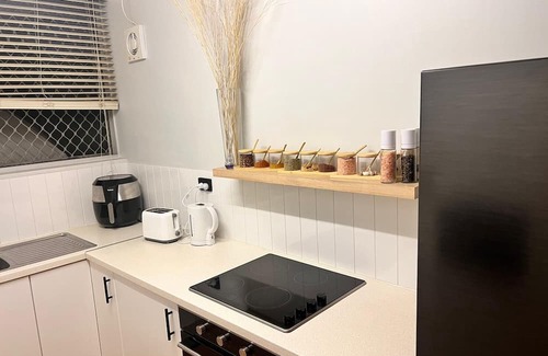 Maylands Apartamento | Entire Apartment next to Lake and Swan River - Green Oasis near the City