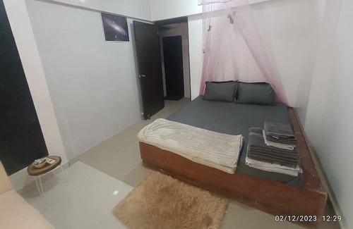 Kharghar Apartamento | A fully equipped 3 BHK with scenic surroundings and modern amenities