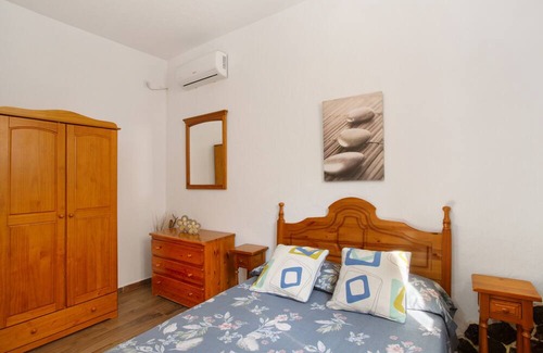 Aguimes Apartamento | Vacation Apartment 'Villa Paulito El Roque' with Mountain View, Private Pool and Wi-Fi