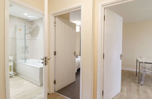 Walton on the Naze Cabaña | 21C SAVILLE ROAD, country holiday cottage in Walton-On-The-Naze