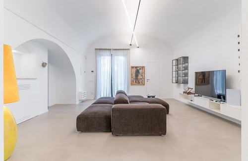 Maruggio Villa | Villa in Campomarino with 4 bedrooms sleeps 8