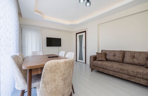 Osmangazi Apartamento | Duplex Flat w Nature View Balcony and AC in Bursa
