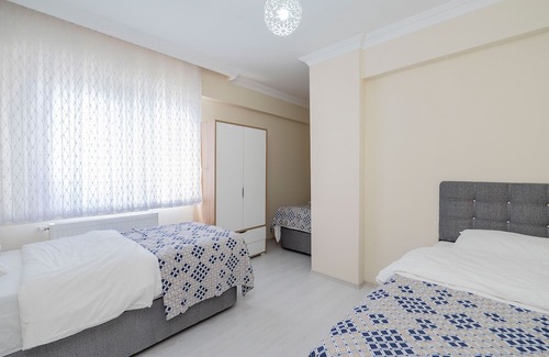 Osmangazi Apartamento | Central and Cozy Flat w Balcony, and ACs in Bursa