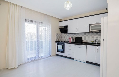Osmangazi Apartamento | Central and Cozy Flat w Balcony, and ACs in Bursa