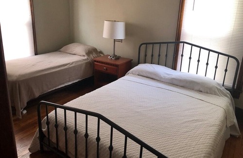 Dunbar Casa | Basics on a Budget