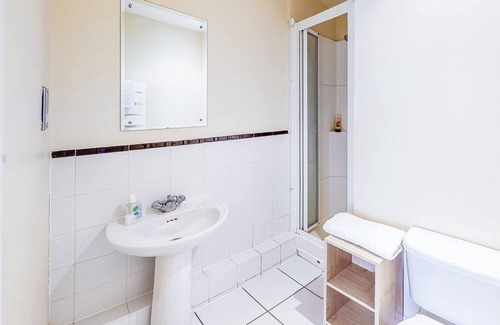Reading City Centre Apartamento | Canal Side Apartment sleeps 4 with Parking