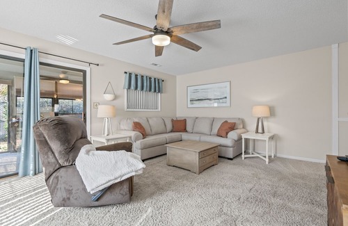 Little River Condominio | Little River-3bd, 3.5ba, SLEEPS 10! Minutes to Sports Complex , Golf & Beach!