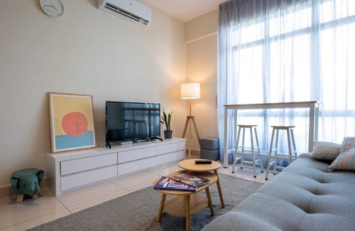 Taman Daya Apartamento | Cozy & Modern 3BR Apt ARC at Austin, Free Parking