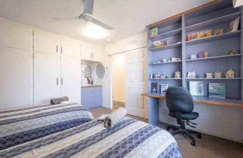 Walkervale Casa | Your House at Southside Central, Big home, Pet friendly, close to everything!