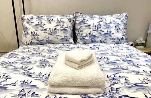 Ealing Common Apartamento | Entire Flat W London, Near Heathrow & City Centre