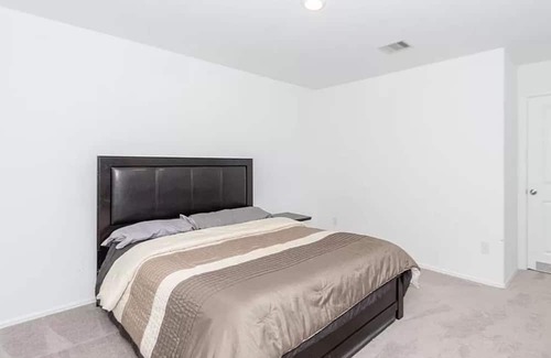 Iowa Colony Casa | A place of rest, spacious and comfortable